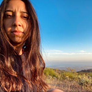 Meet your Posher, Elena